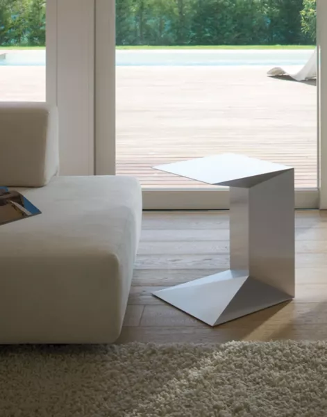 Tobia Side Table
