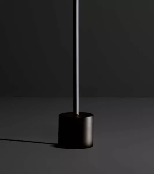 Essential Braccio Floor Lamp